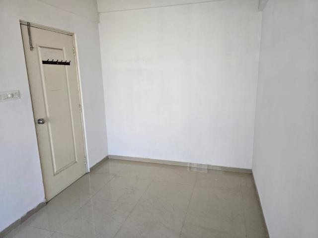 Resale | 3 BHK 995 Sq.Ft. Apartment in Vision Aristo