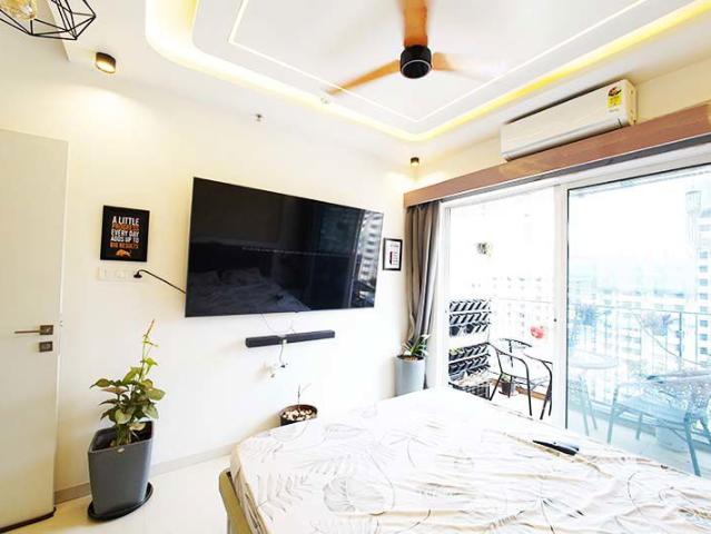 Resale | 3 BHK 995 Sq.Ft. Apartment in Kharadi