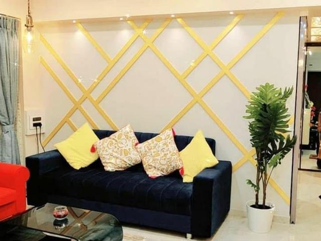 Resale | 3 BHK 995 Sq.Ft. Apartment in Maitrai Park Society
