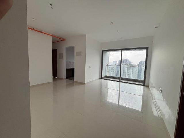 Resale | 3 BHK + 991 Sq.Ft. Apartment in Kalpataru Immensa