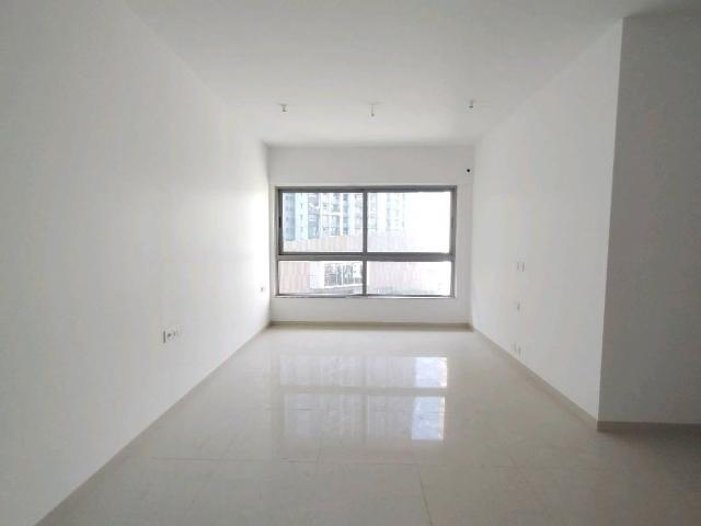 Resale | 3 BHK 991 Sq.Ft. Apartment in Kalpataru Immensa