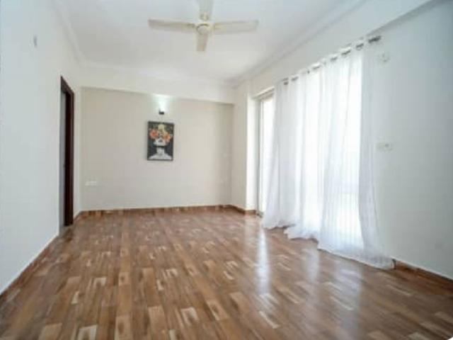 Resale | 3 BHK + Basement 1400 Sq.Ft. Apartment in Signature Global City 81
