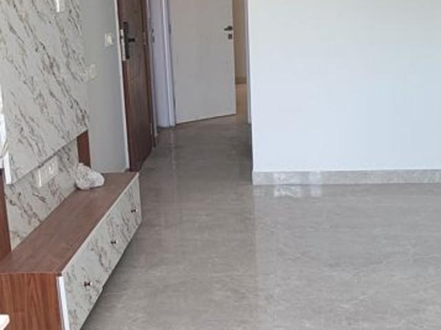 Resale | 3 BHK + Basement 1400 Sq.Ft. Apartment in Signature Global City 81