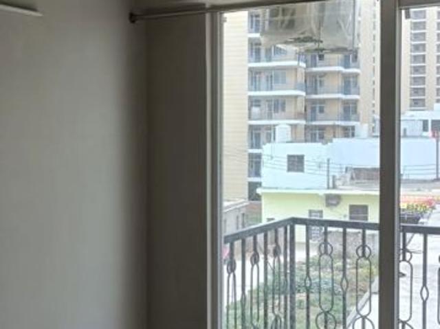 Resale | 3 BHK + Basement 1420 Sq.Ft. Apartment in Signature Global City 81