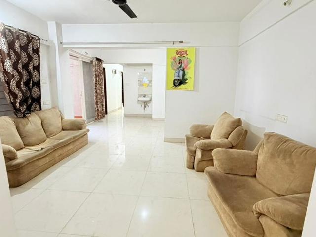 Resale | 3 BHK + Basement 1560 Sq.Ft. Apartment in Rachana Beverly Hills
