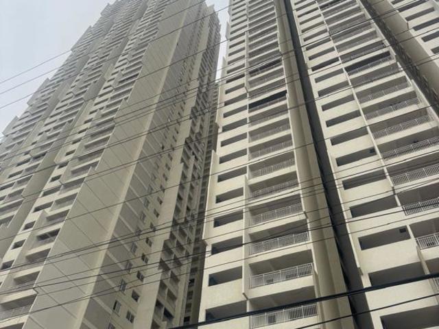 Resale | 3 BHK + Basement 2567 Sq.Ft. Apartment in Candeur Crescent