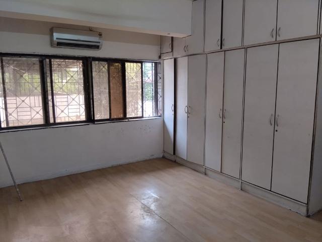 Resale | 3 BHK + Basement,Store Room 140 Sq.Ft. Independent House in Nerul Sector 17