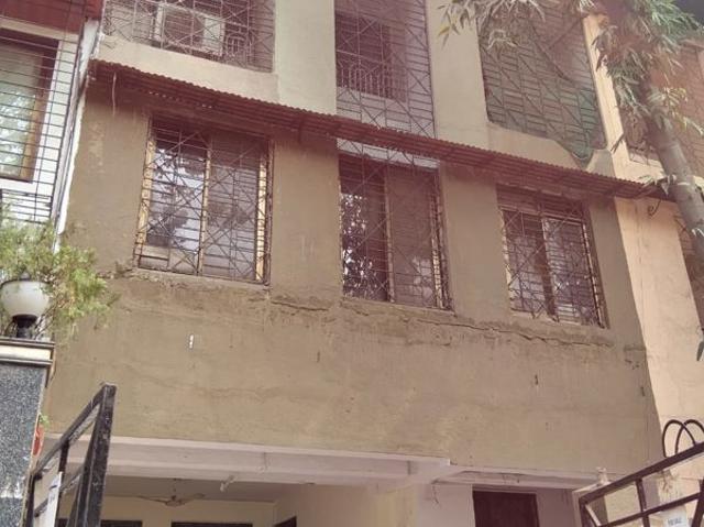 Resale | 3 BHK + Basement,Store Room 145 Sq.Ft. Independent House in Nerul Sector 17