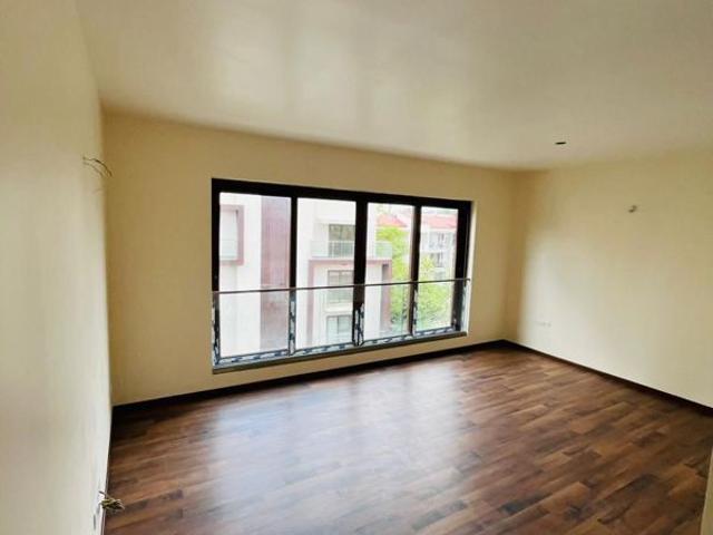 Resale | 3 BHK + Extra Room 4150 Sq.Ft. Apartment in Vasanth Nagar