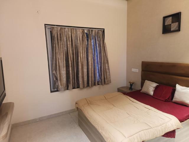 Resale | 3 BHK + Extra Room 921 Sq.Ft. Apartment in Kalbhor Ramsa Regio