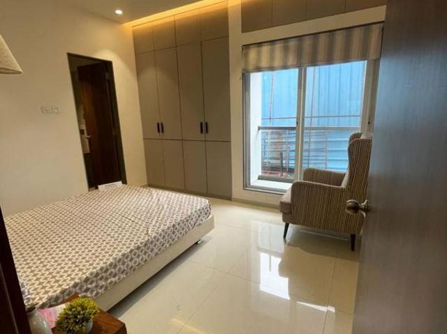 Resale | 3 BHK + Extra Room 1040 Sq.Ft. Apartment in Divine Palm Springs