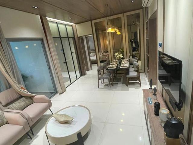 Resale | 3 BHK + Extra Room 1124 Sq.Ft. Apartment in AR Mirador
