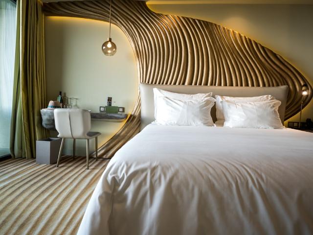 Resale | 3 BHK + Extra Room 1120 Sq.Ft. Apartment in Godrej Reserve Kandivali
