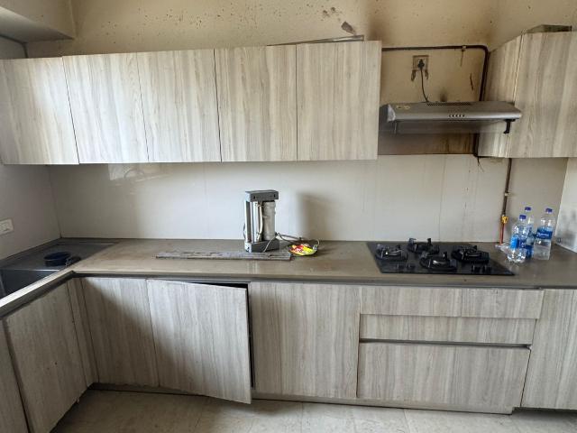 Resale | 3 BHK + Extra Room 1123 Sq.Ft. Apartment in Hiranandani Arlington