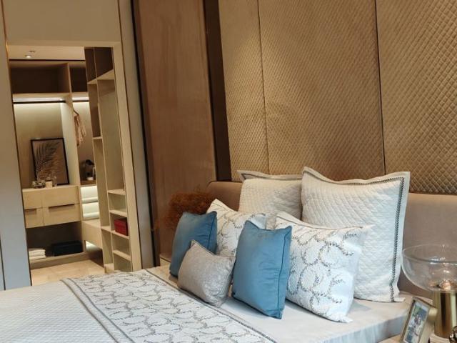 Resale | 3 BHK + Extra Room 1148 Sq.Ft. Apartment in Lodha Aureus