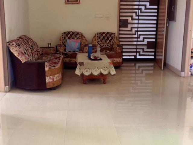 Resale | 3 BHK + Extra Room 1250 Sq.Ft. Apartment in Gomti Nagar