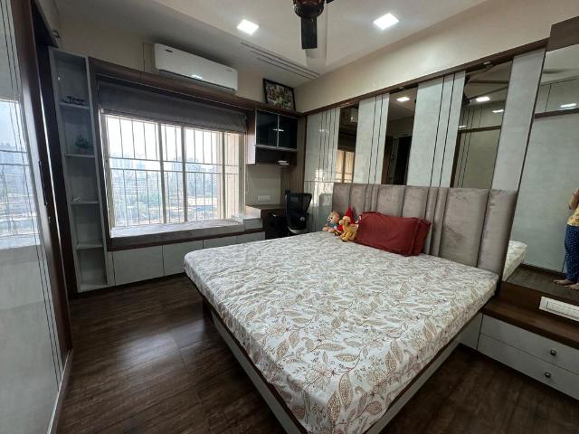 Resale | 3 BHK + Extra Room 1325 Sq.Ft. Apartment in Dwarka Sun Crest Phase I