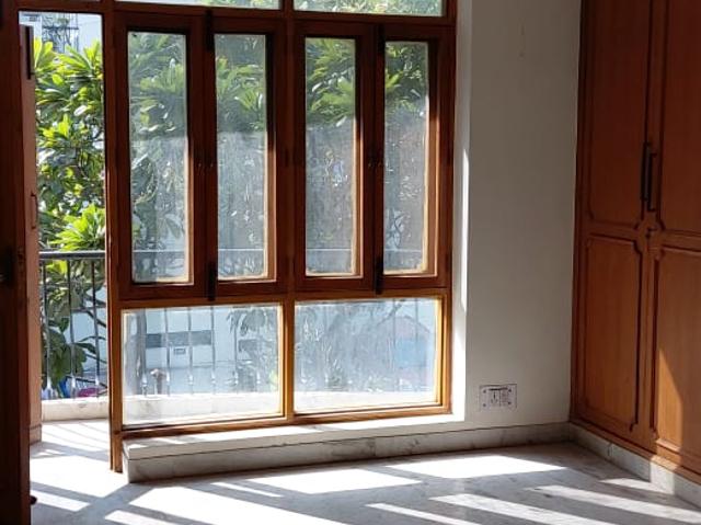 Resale | 3 BHK + Extra Room 1350 Sq.Ft. Apartment in Ansal Sushant Estate