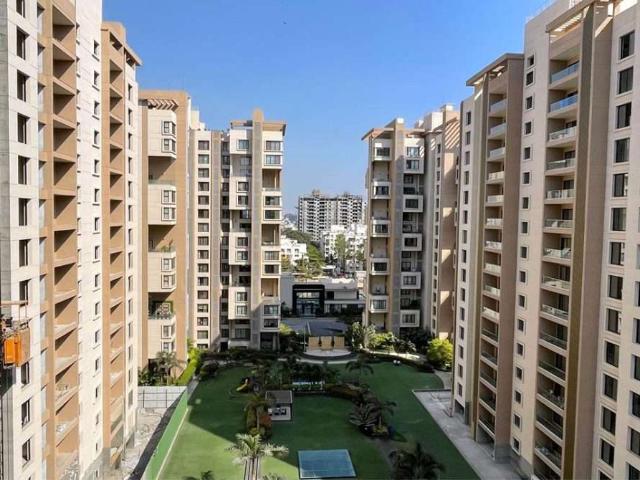 Resale | 3 BHK + Extra Room 1352 Sq.Ft. Apartment in 3bhk For Resale Kalyani N