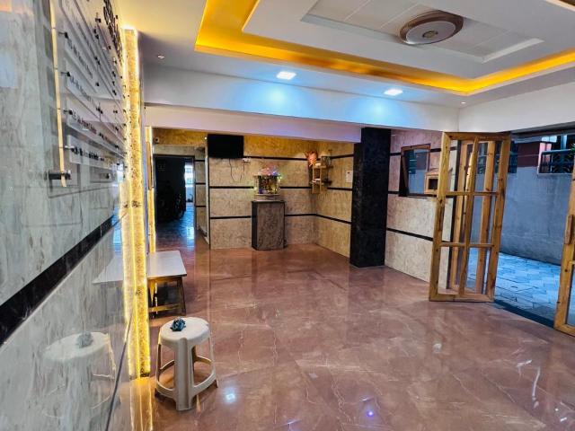 Resale | 3 BHK + Extra Room 1365 Sq.Ft. Apartment in Manohar Vikas Shreeji Paraiso Phase I