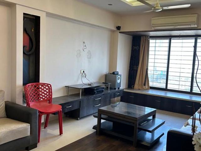 Resale | 3 BHK + Extra Room 1400 Sq.Ft. Apartment in Valencia Tower Grant Road
