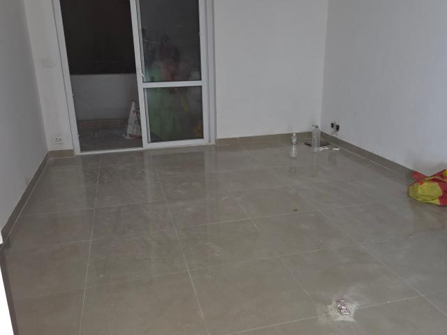 Resale | 3 BHK + Extra Room 1450 Sq.Ft. Apartment in BPTP Park 81