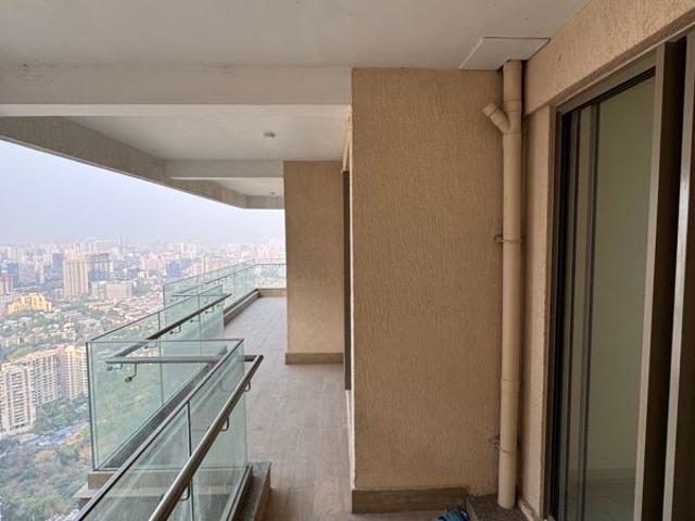 Resale | 3 BHK + Extra Room 1480 Sq.Ft. Apartment in Prestige Siesta