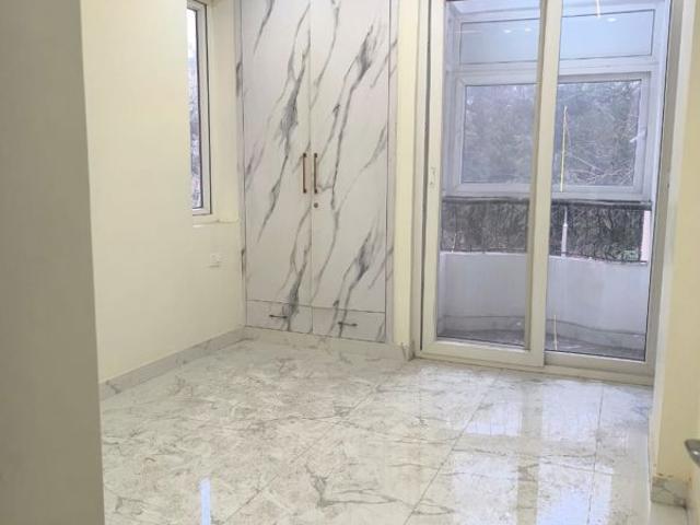 Resale | 3 BHK + Extra Room 1500 Sq.Ft. Apartment in Sector 12 Dwarka