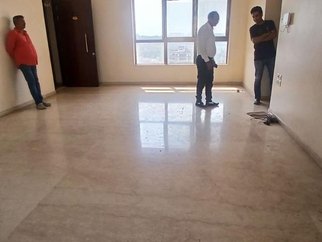 Resale | 3 BHK + Extra Room 1550 Sq.Ft. Apartment in L&T Emerald Isle