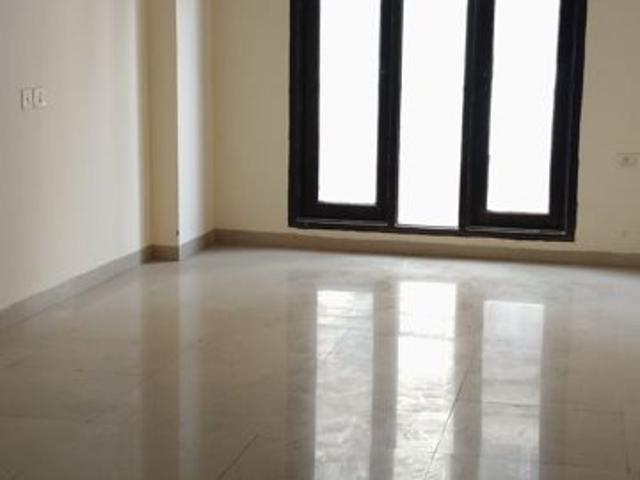 Resale | 3 BHK + Extra Room 1591 Sq.Ft. Apartment in RPS Savana