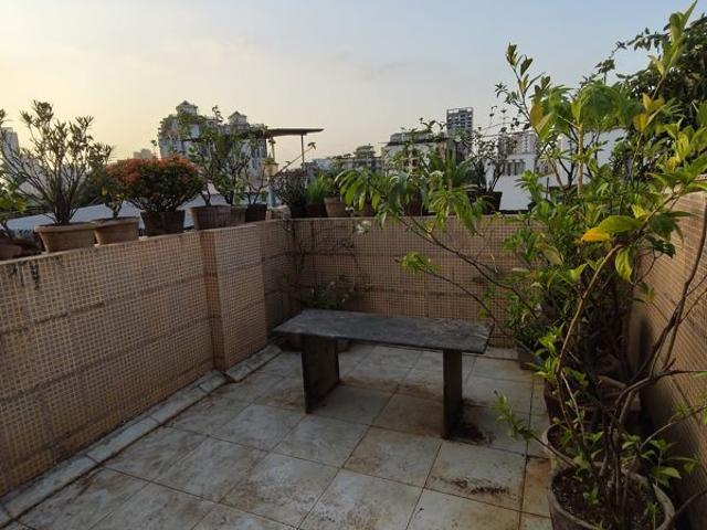 Resale | 3 BHK + Extra Room 1600 Sq.Ft. Apartment in Deep Smruti Apartment