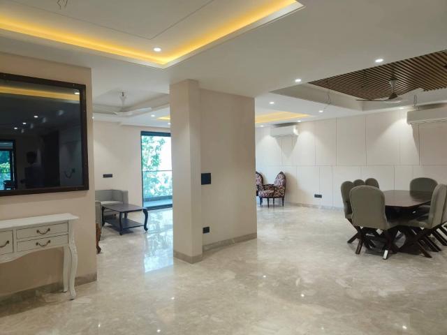 Resale | 3 BHK + Extra Room 1620 Sq.Ft. Apartment in Raj One Good Earth