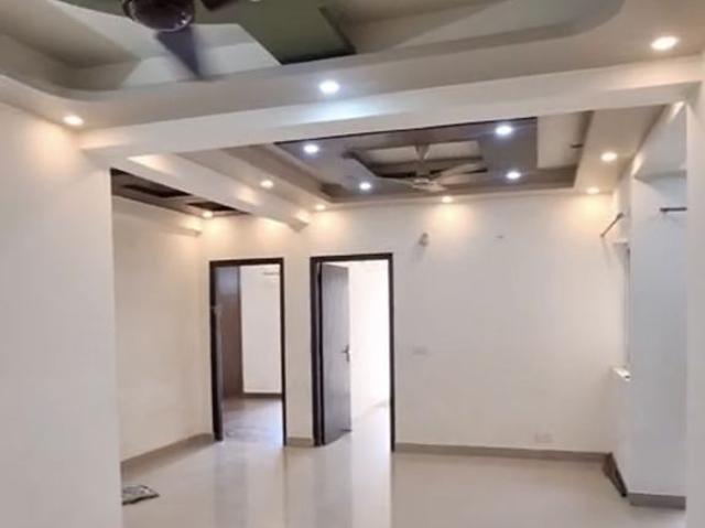 Resale | 3 BHK + Extra Room 1650 Sq.Ft. Apartment in Oneiric Residency