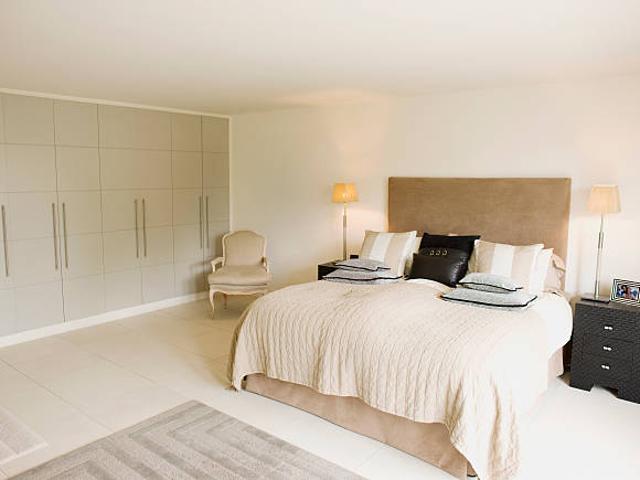 Resale | 3 BHK + Extra Room 1679 Sq.Ft. Apartment in Lodha Palais