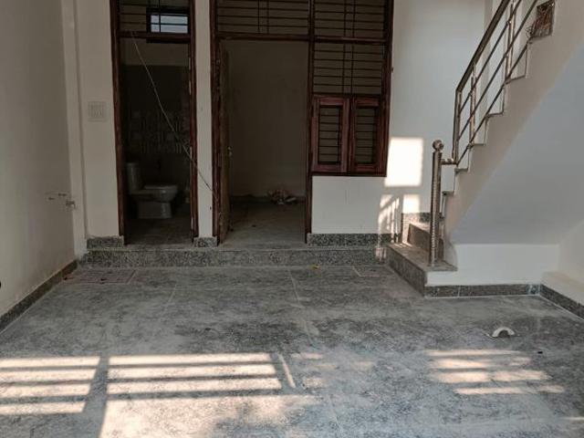 Resale | 3 BHK + Extra Room 1800 Sq.Ft. Independent House in Surat Nagar