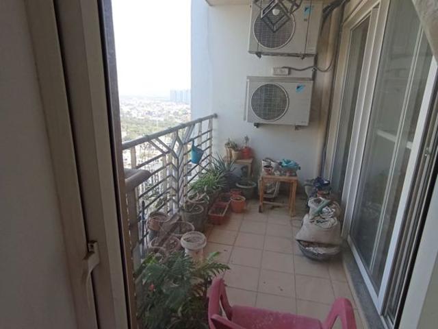 Resale | 3 BHK + Extra Room 1827 Sq.Ft. Apartment in ABA Cleo County