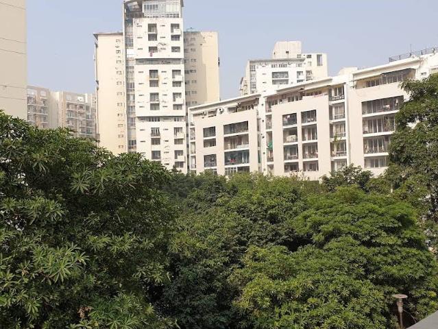 Resale | 3 BHK + Extra Room 1881 Sq.Ft. Apartment in Vatika City