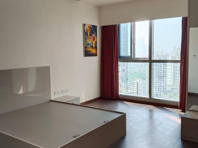 Resale | 3 BHK + Extra Room 1955 Sq.Ft. Apartment in Bombay Realty One ICC