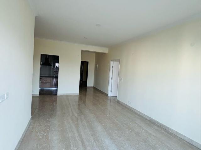 Resale | 3 BHK + Extra Room 1950 Sq.Ft. Apartment in Shree Vardhman Victoria