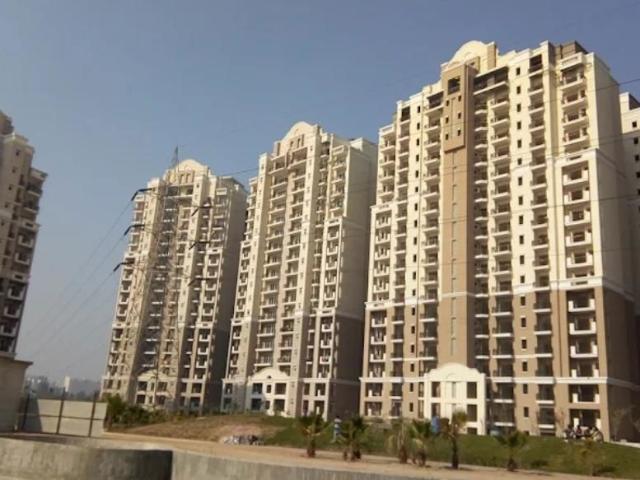 Resale | 3 BHK + Extra Room 2300 Sq.Ft. Apartment in ATS Golf Meadows