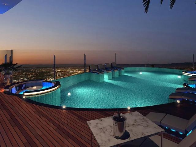 Resale | 3 BHK + Extra Room 2310 Sq.Ft. Apartment in Golden Gate The Presidential Tower