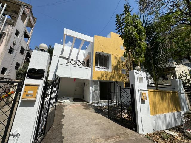Resale | 3 BHK + Extra Room 2390 Sq.Ft. Villa in Navale Icon