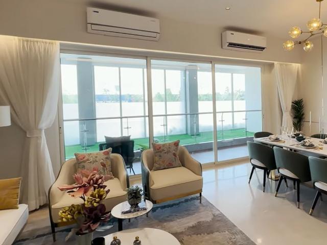 Resale | 3 BHK + Extra Room 2500 Sq.Ft. Apartment in Godrej Tropical Isle