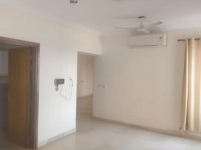 Resale | 3 BHK + Extra Room 2810 Sq.Ft. Apartment in Parsvnath Exotica