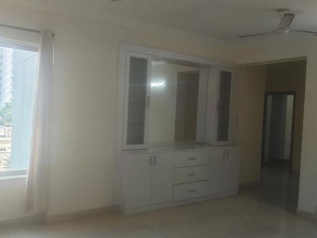 Resale | 3 BHK + Extra Room 2881 Sq.Ft. Apartment in Parsvnath Exotica