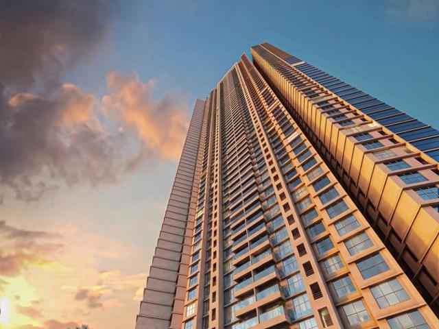 Resale | 3 BHK + Servant Room,Extra Room 1428 Sq.Ft. Apartment in Malad West