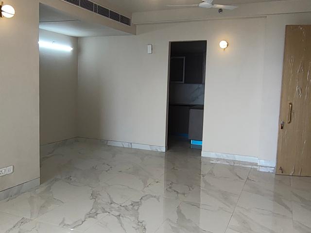 Resale | 3 BHK + Servant Room,Extra Room 1828 Sq.Ft. Apartment in M3M Heights