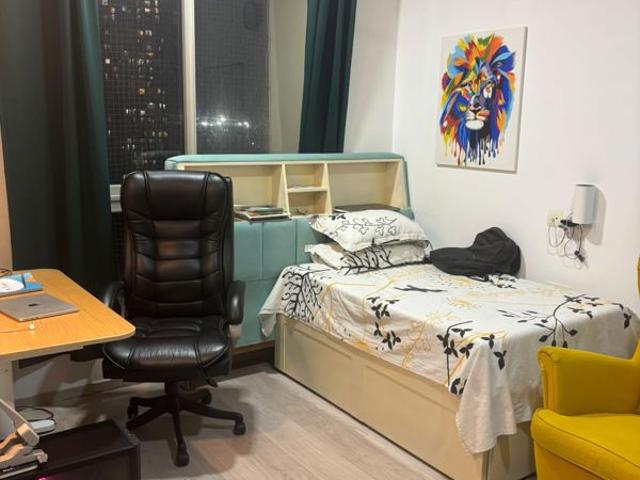Resale | 3 BHK + Servant Room,Store Room 2061 Sq.Ft. Apartment in Hiranandani Lake Verandahs