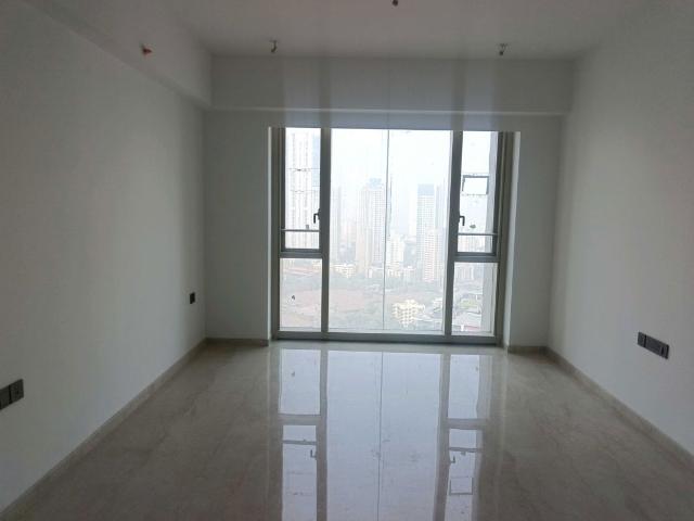 Resale | 3 BHK + Servant Room,Study Room 1170 Sq.Ft. Apartment in Lodha The Park