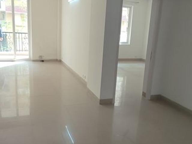 Resale | 3 BHK + Servant Room,Study Room 1650 Sq.Ft. Apartment in Emaar Emerald Floors Premier
